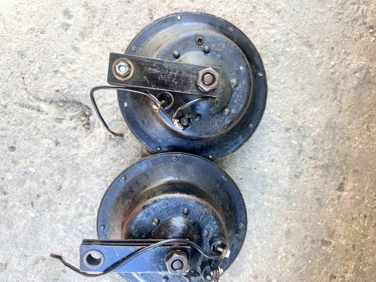 هورنات بوش الماني اصلي للبيع السعر 375 الاستفسار الاتصال ع رقمي ***********
