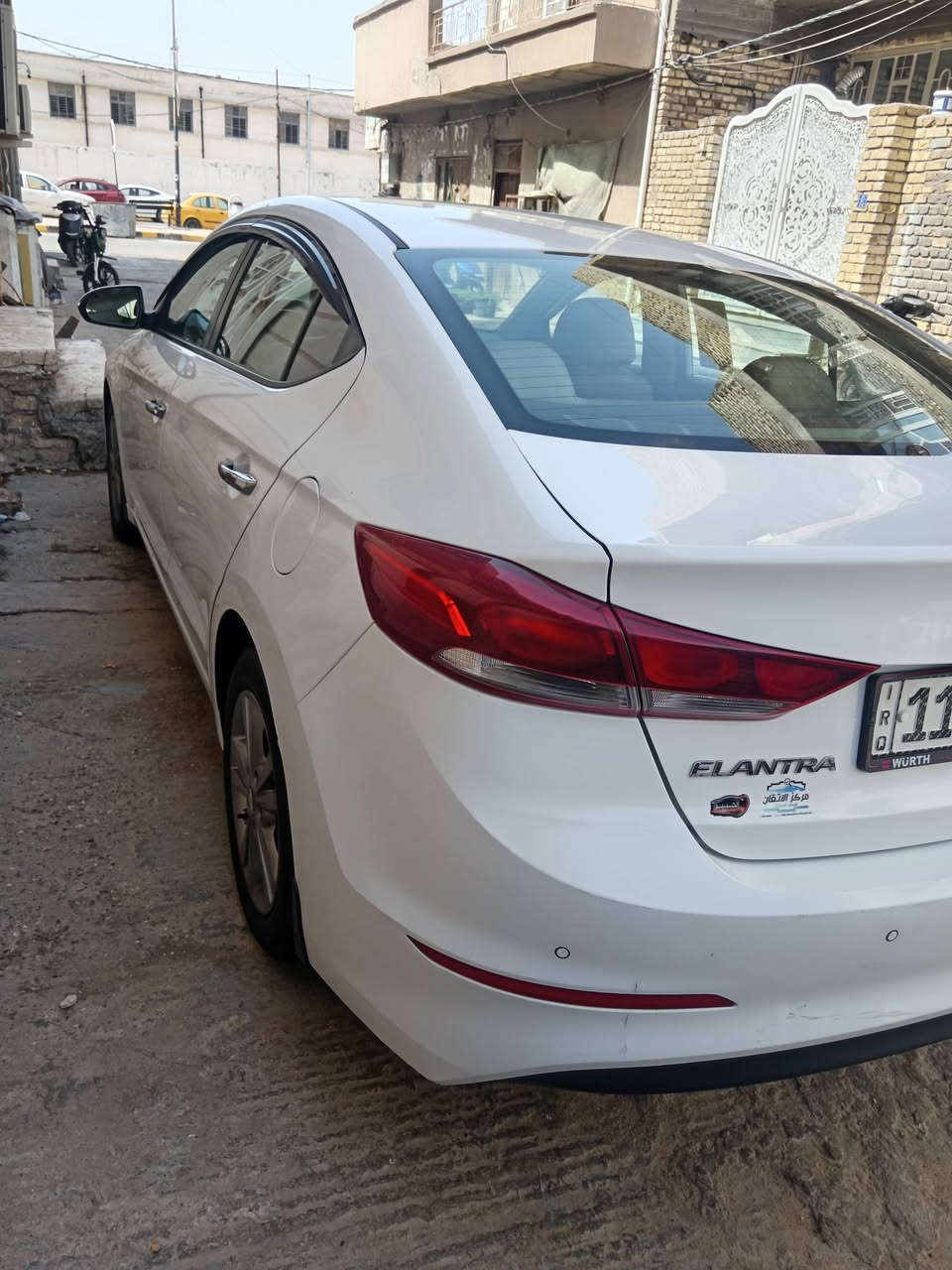 سلام عليكم شباب عندي النتره 2018 خليجي رقم بغداد مشروع وطني مكفوله كفاله عامه مواصفات فتحه قطعتين تبريد اشاير مري محرك 2000 تخم تاير زنون سياره احلا من صورالسعر 154تلفون ***********
