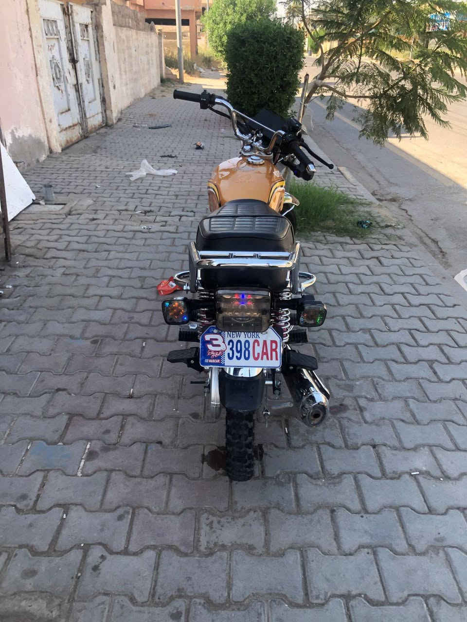 سلام عليكم ماطور سونك للبيع موديل٢٥ محرك ١٥٠ماطور نضيف مابي اي نقص غير بس الشاشه مكسوره مثل ماموضح امامكم النضافه العنوان صلاح الدين بيجي حي العصري ***********
