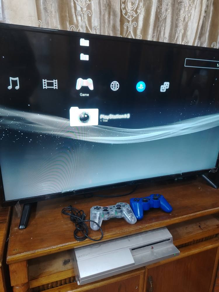 بلي ثريه مستخدم مهكر كامل بدون هارد خارجي سعره 50 قفل قفل بدون عمله *********** عمارة, ميسان
