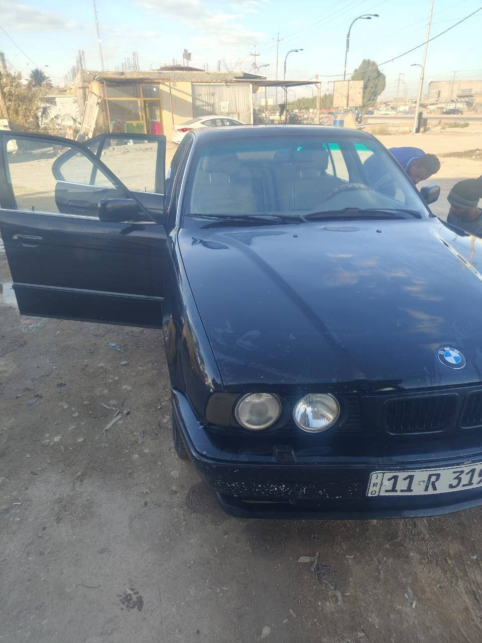 موديل 91 BMW للبيع 525 رقم صاحب السيارة *********** العنوان بابل شارع 80
