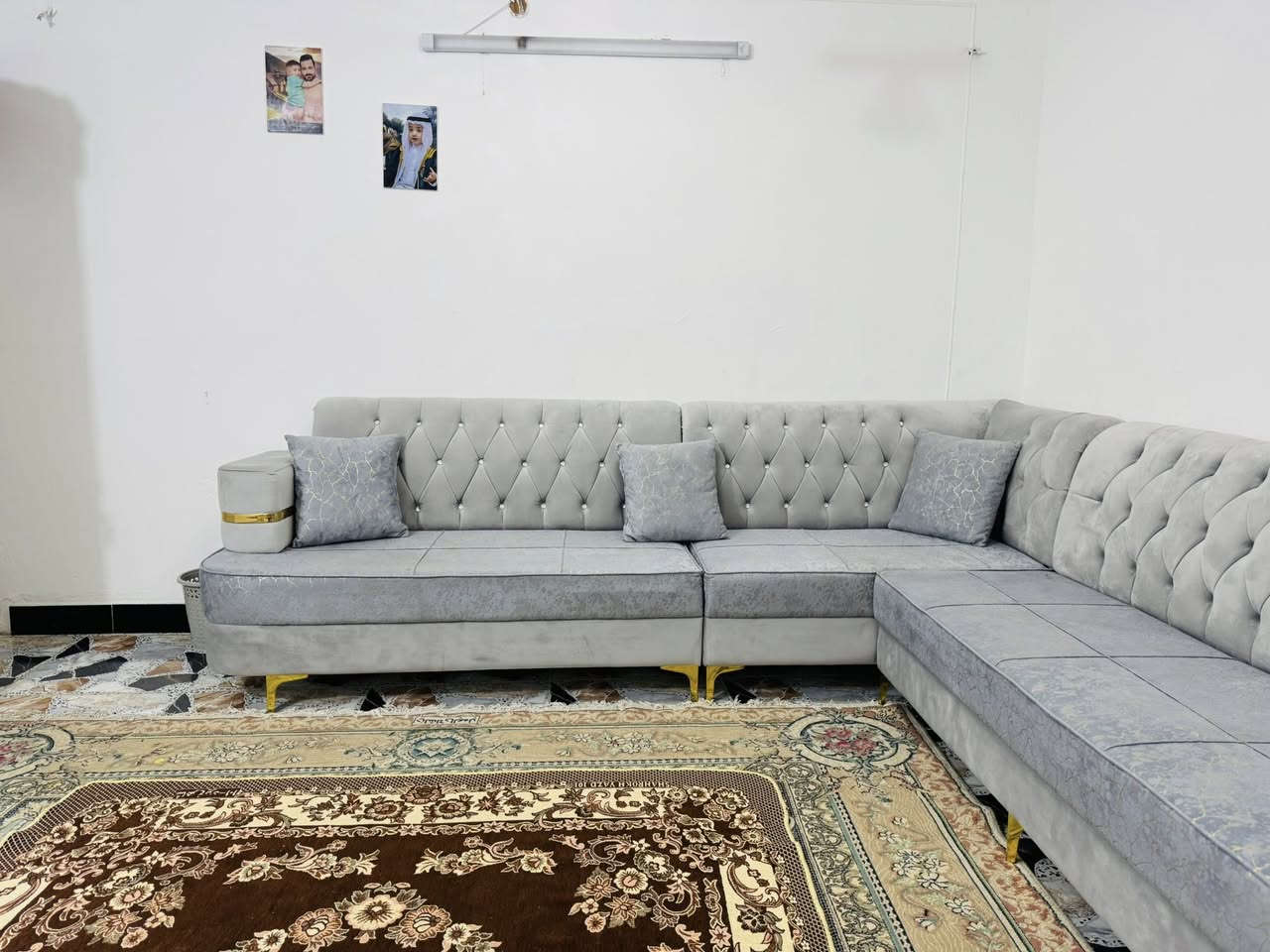 ديوان عشر مقاعد اخو جديد سعر 600 الف مابي اي ضرر الأستفسار ***********
