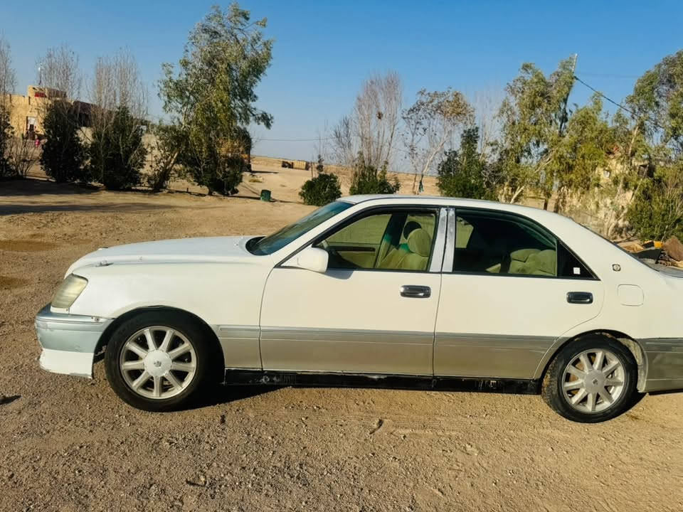 السلام عليكم ملكه موديل 2003 ادوات كصة قماره  شغاله فقط سويج ضايع محرك دي فور   السعر 33 وبي مجال ***********
