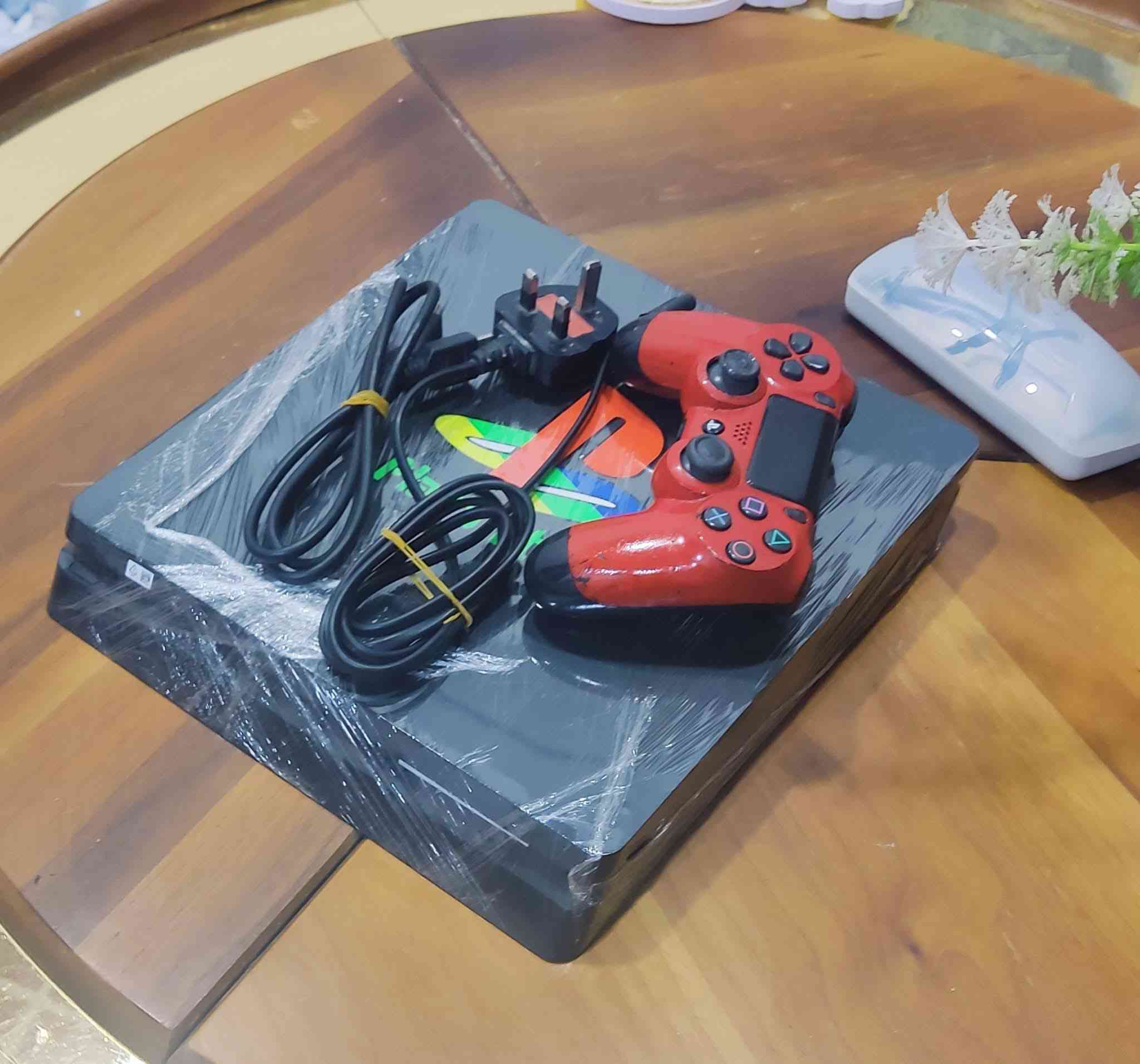 سلام عليكم بلي ستيشن فور مستعجل على بيتعه نظيف جداً غير مصلح مع كامل ملحقاته اصليه مع لعبه جي تي اي 5 سعرر

(225) الف وبي مجال للطيبين رقم الهاتف *********** مكاني بصرة المعقل
