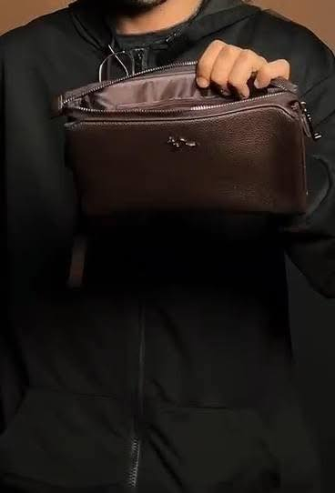 جبتلكم جنطة جلد بيها قفل بصمه معدني تفيد اهل الجامعه او المدرسين فد شي ع اول تم 25 الف


**إذا كنت صاحب هذا الإعلان وتريد حذفه لأي سبب، رجاءا أرسل رسالة إلى الدعم الفني**