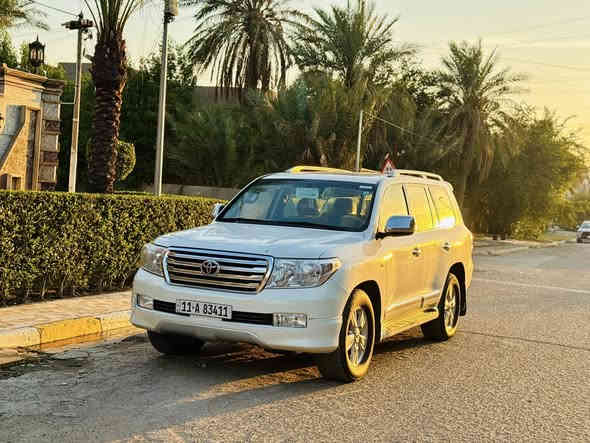 سلام عليكم ! بيع مستعجل 

لاندكروز 2009 رقم جديد وهزه جديده ب اسمي 

السعر :268 $ وبيه مجاااال 

اتصال : ***********

سياره كفاله عامه من صبغ تبديل وكير و محرك 

فول مواصفات 1/1 
بصمه
فتحه سقف 
شاشه جبيره 
تحكمات ستيرن 
تشغيل عن بعد 
دفدي بلا سقف 
7 راكب 
3قطع تبريد 
تخم تاير جديد
تبريد ثلج 

بغداد حي اور
