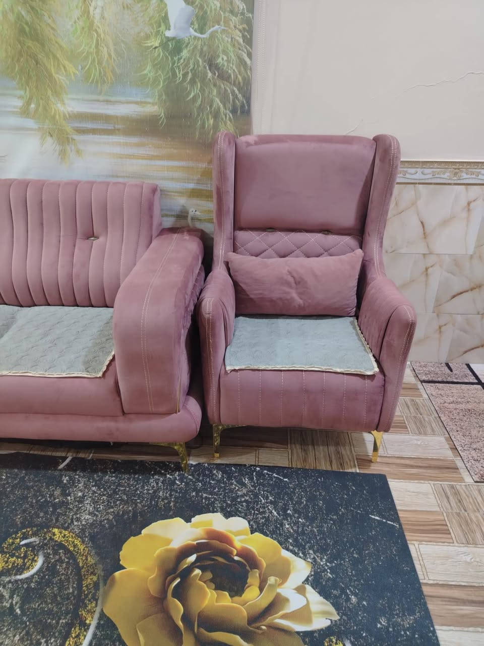 السلام عليكم قنفات للبيع جديد استعمال شهر 7 قطع
اخذتهم ب مليون ونص درجه اولى 
رايدهم ب مليون وبيهن مجال قليل كلش 
للتواصل وتساب 
مكاني البصره 
***********
