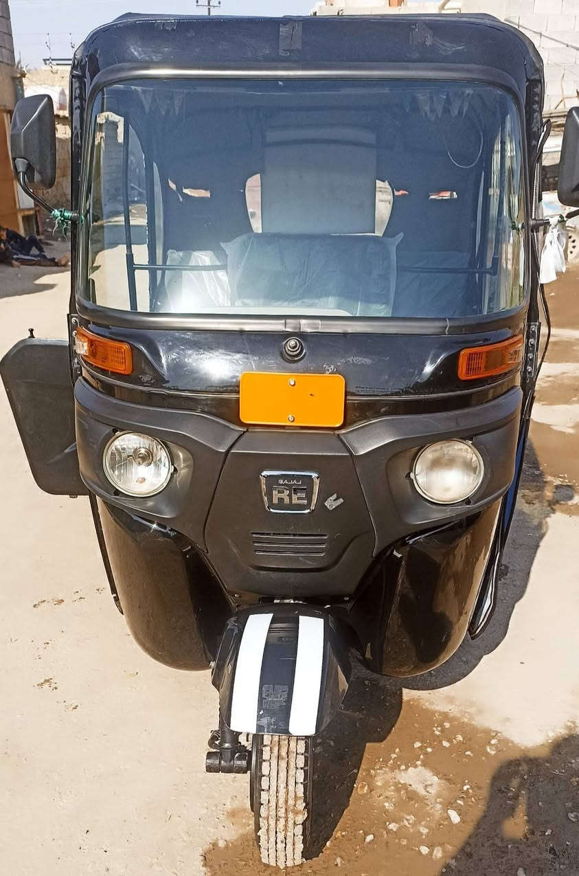 السلام عليكم تكتك للبيع  موديل 23. شهر 11. طالعه بل24 . أوراق اصوليه تكتك كفاله عامه وكيلها شاكر ابو المجر سعر 9 وبيها مجال.   هذا رقمي ***********
