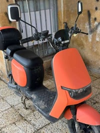 دراجه شحن موديل ٢٥ ٥بطاريات جدد نضيفه الدراجه السعر ٣٢٥ 07506157628 وا...