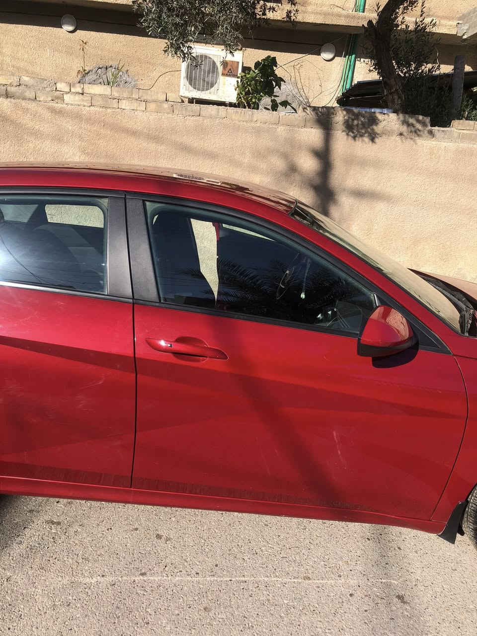 سلام عليكم هونداي الانترا 23 موصفات نص فوال
بصمة
تشغيل عن بعد
حساسات 
رادار 
شاشة كبيرة 
3قطع صبغ 
ماشية 30الف مايل 
سيارة 🚘 بسمي 
155$ بغداد حسينية ***********
