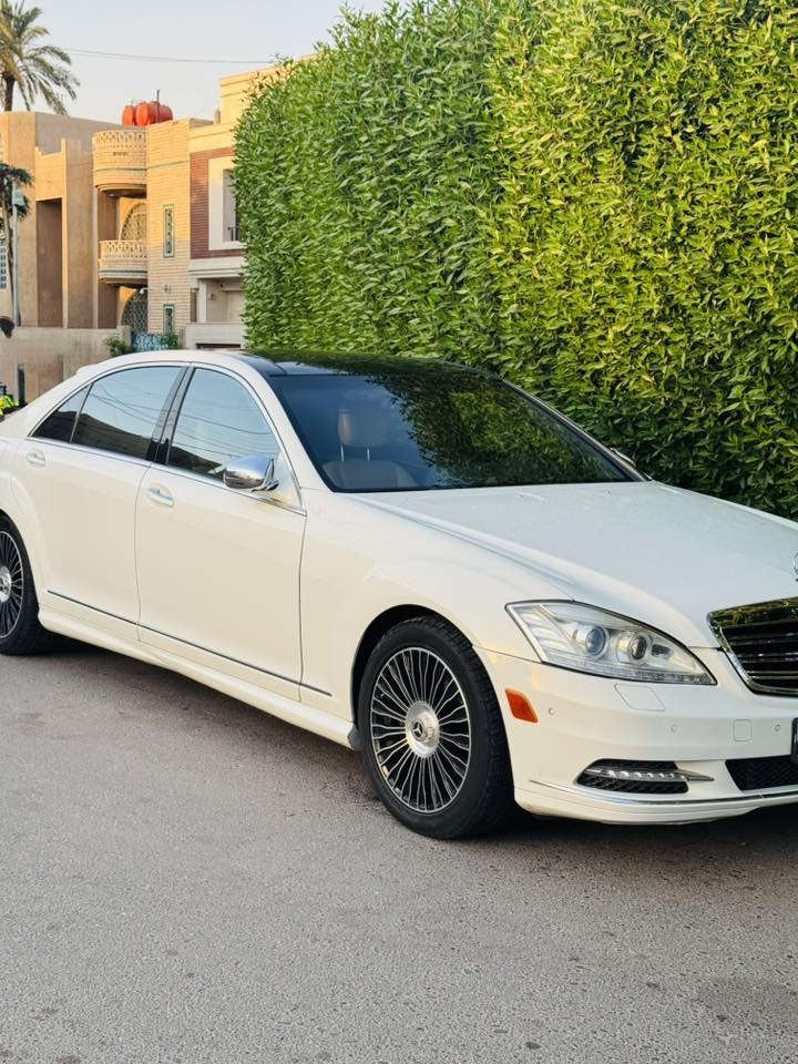 مارسدس S 2008 designo
للبيع او المراوس
محرك 8 سلندر 550 
وارد امريكي حادث سرقة ( صور الحادث مرفقة ) 
باب طويل بانوراما
داخل ابيض مميز و الصاج اسود لامع
الابواب الخلفيه بردات مع الجامه الخلفيه
رقم سليمانية شمالي 
ويل 18 تو سايز
السياره فول مواصفات 
نظام صوتي بلوتوث
المكان بغداد
السعر 228 و بيها مجال بسيط
للاتصال ***********
