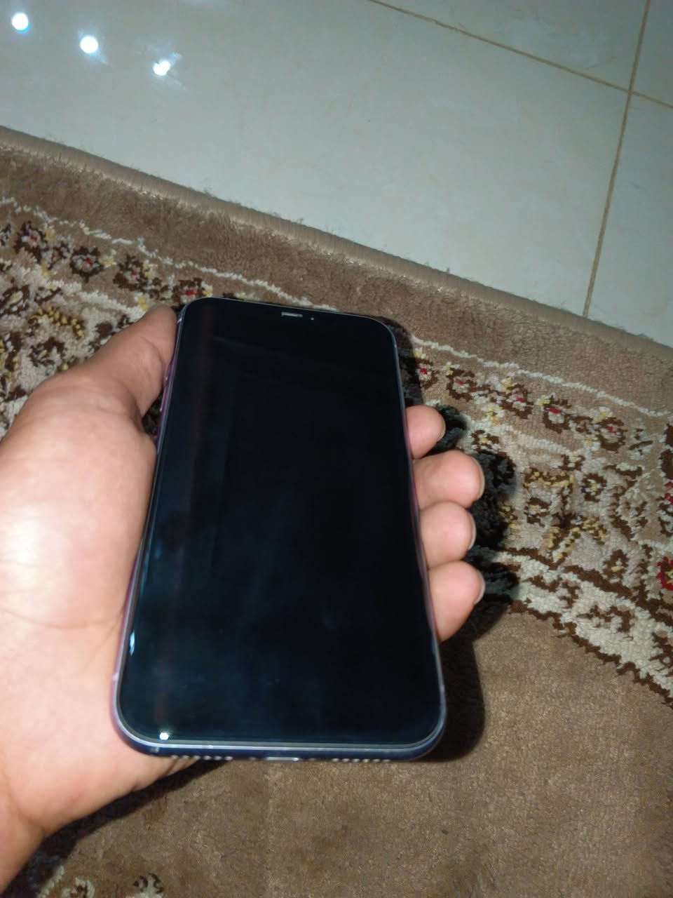 ايفون 11 عادي ذاكره 128 بطاريه 77 جهاز مكفول ما مفتوح شرق اوسط AAA ٣٠٠ بي مجال ***********
