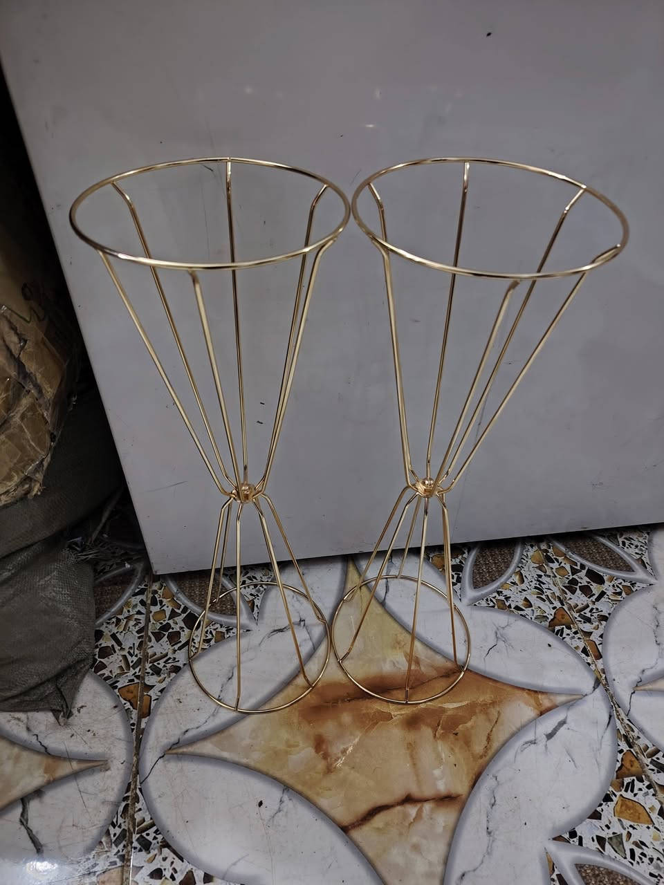 السلام عليكم حبايب تحفيات او مزهريه بهاذه الشكل يتوفر عندي 10قطع يجنن
السعر 2000الاف القطعه
المكان واسط كوت يتوفر لدينا توصيل
***********
