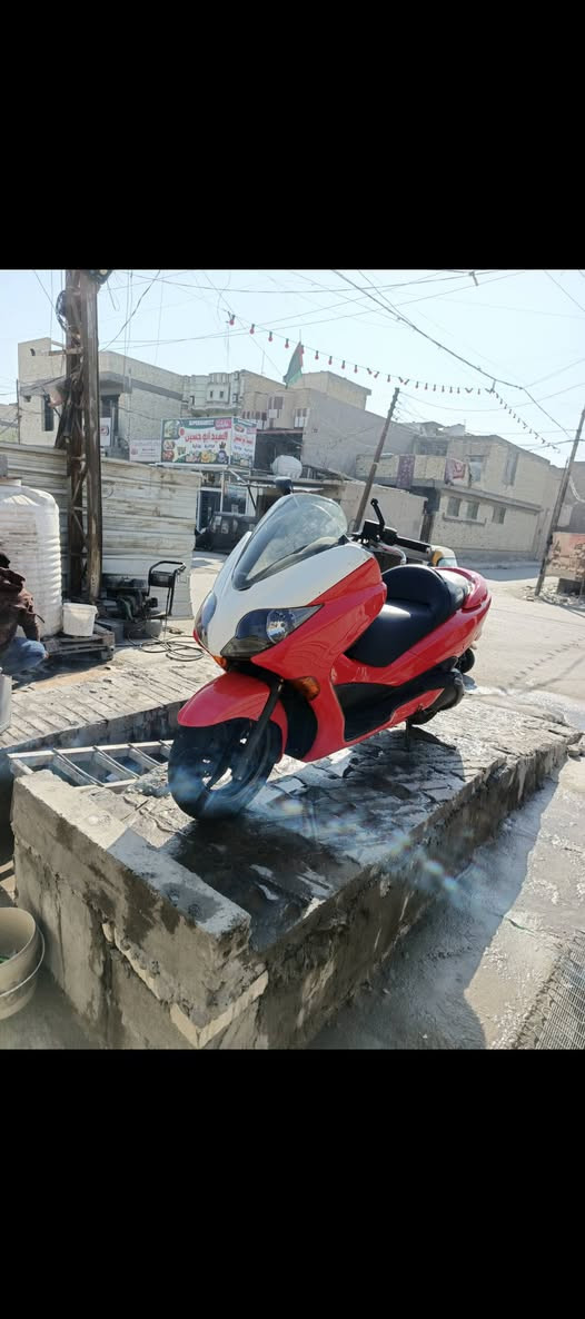 سلام عليكم شباب 0/10 رمبه بس بيهه كسر بل ماصده وكسر بل كفر مابين وطخه بصيطه هم ما بينه السعر مليون بغداد العبيدي ***********
