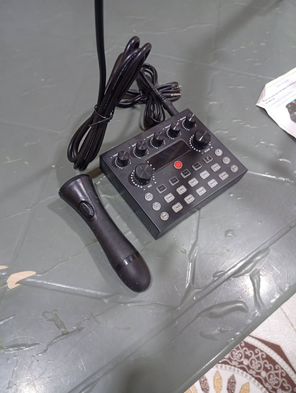 مايك احترافي الملحقات بالصوره على اول تم ٢٥ الف على الواتساب***********
