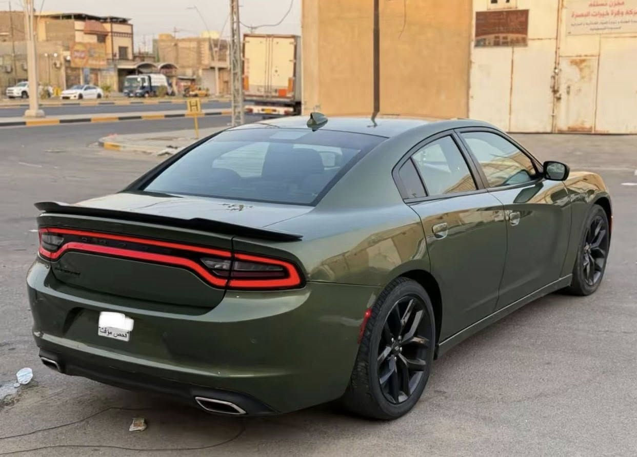 السلام عليكم سياره جديده وبسعر مناسب جداً  💚
دودج جارجر  (SXT) 2023
🚀 محرك 3600 
🍁 وارد امريكي 
🔑 بصمة وتشغيل عن بعد
📦 صندوق بصمة
🏎️ نظام سبورت
🖤 داخل أسود
❄️ تبريد قطعتين
🛞 دفع تو ويل
✨مبدل ويلات سلفر قياس 20 خليجي أصلي
🎨 الحادث: جاملغ مصبوغ، والبنيد مبدل أصلي وكالة، 
🖥️ شاشة كبيرة
📡 حساسات أمامية وخلفية وجانبية
🪪 حرة ترقيم جميع المحافظات 
العنوان : البصرة 
رقم صاحب السيارة: ***********

