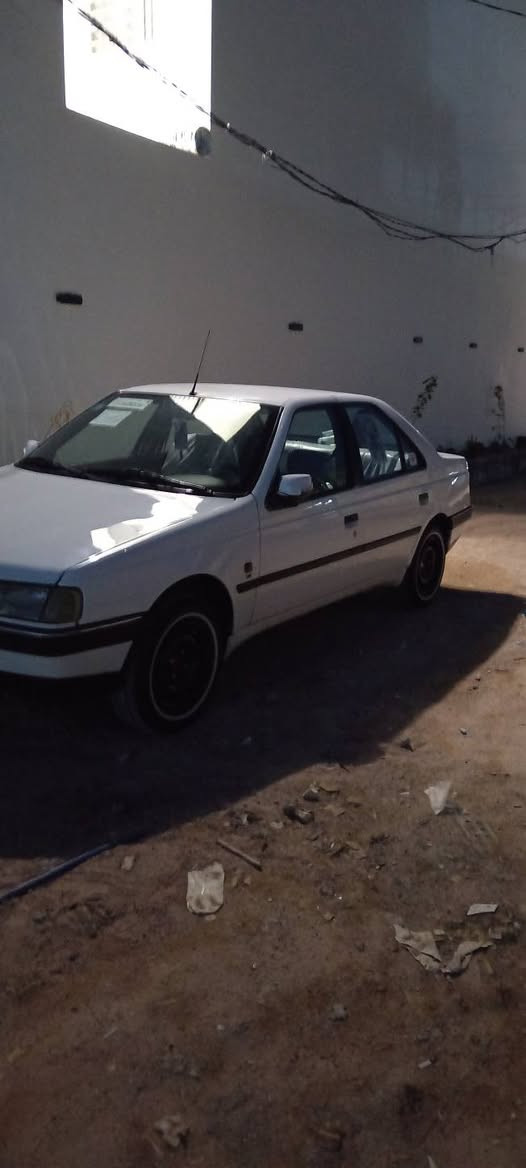 سلام عليكم خوان بيجو جي الكس 405 البيع مديل 11 مكينه توني شاده كرتون كير جديد كرتون حديديه جديده تبريد ثلج تخم تاير ابو الخط توني شاده 70 85 العالي سياره حلوه وجديده بعنه الكلمه من شواصي من كشر شاشه وكمره سمعات مضخم صوت الله شاهد متعوب عليه سياره حلوه وما عايزه برغي رقم جديد هزه جديده السعر 43 وبيه مجال قليل حك الجيه مكاني نجف مكتب الرشيد الي مو شراي لا يخابر رحمه الو لديكم  *********** تحياتي الجميع واني بل خدمه
