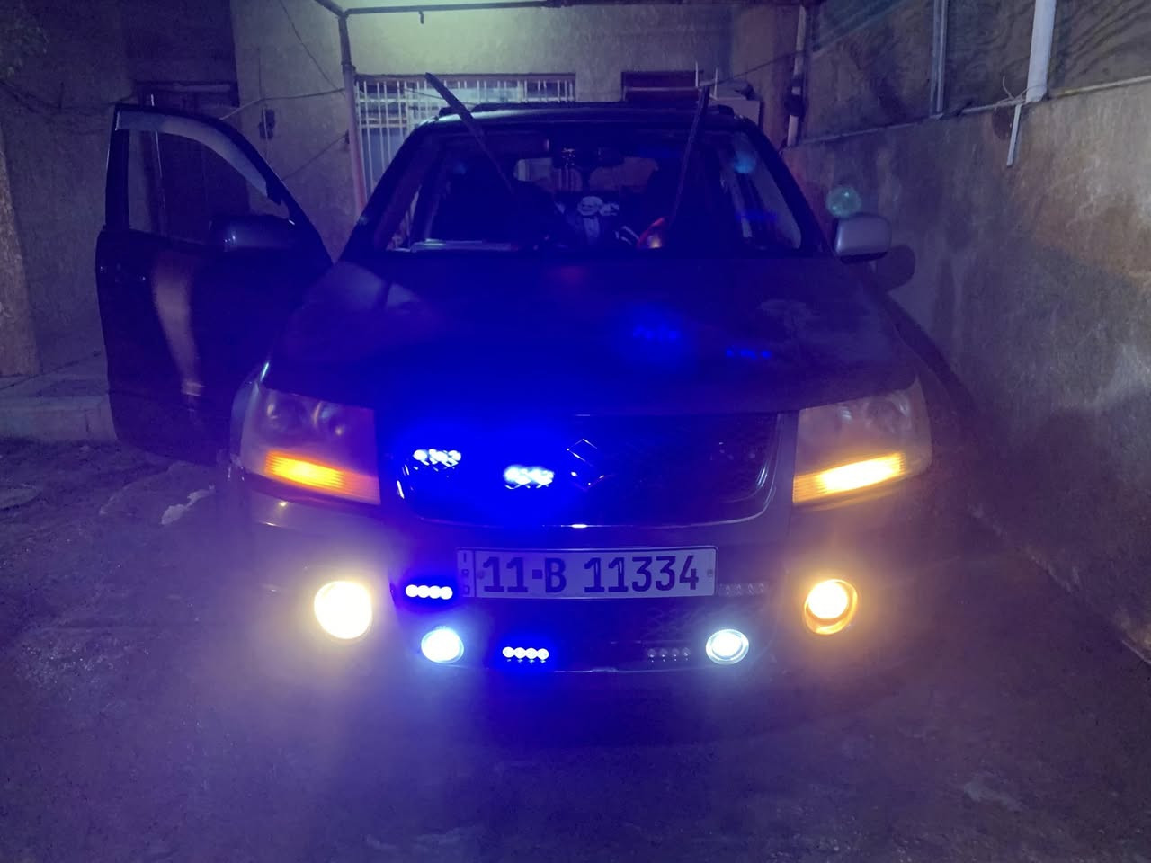 سازوكي كراند فيتارا  موديل 2007.  موصفات فول سياره بلاديه  فقط جراد بنيد وقماره وطخات خفيفه  6 سلندر محرك 2700  بغداد رقم جديد  تحويل مباشر.  تدفئه تبريد  شغاله تدفئه بل كشنات   جلد  
لتواصل 
***********
