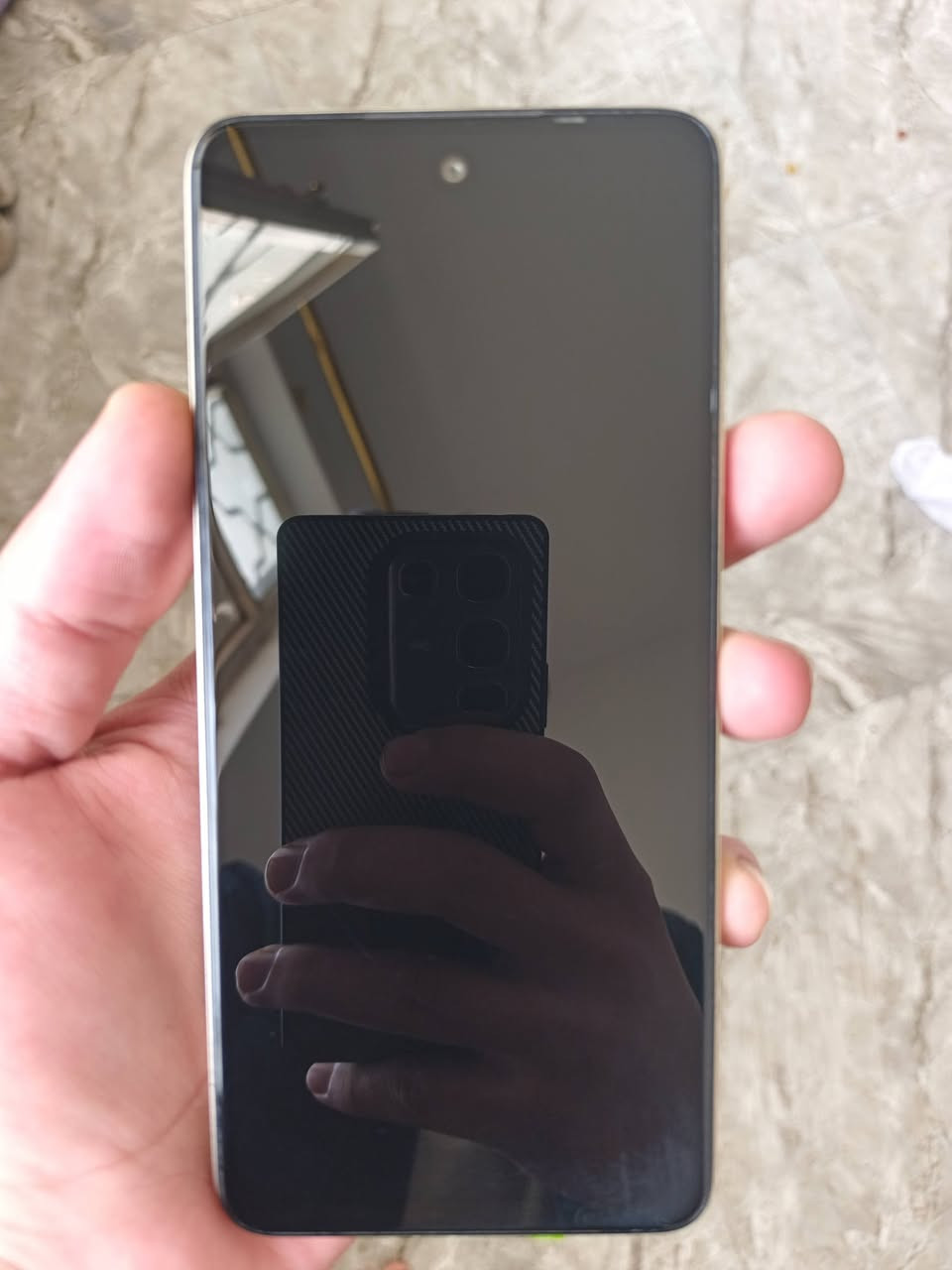 تيكنو سبارك جو ٢٤
24 TECNO SPARK GO 
المواصفات.. 
مستعمل اخو الجديد النضافه 100/100 فوول لوك 
الذاكره الداخليه ROM 128 
الذاكره العشوائيه RAM 4+4=8 
اعلى ذاكره بالفئه مالته 
البطاريه 5000 mAh وشحن سريع 
ياخذ اثنين سيم كارت ورام 
معدل تحديث الشاشه يصل الى 90 هيرتز
الكامره الاماميه والخلفيه كلش حلوه ويحتوي على فلاش امامي
بصمة وجه وبصمة يد جانبيه سريعه 
يدعم تحديث جوجل الى ثلاث سنوات 
كامل ملحقات والكارتونه مالته الاصليه 
جهاز ما مبدل بي اي شي بحالة الوكاله 
السعر 120 الف وبي مجال للطيبين 
العنوان النجف الاشرف 
الشراي خاص او اتصال 
***********
