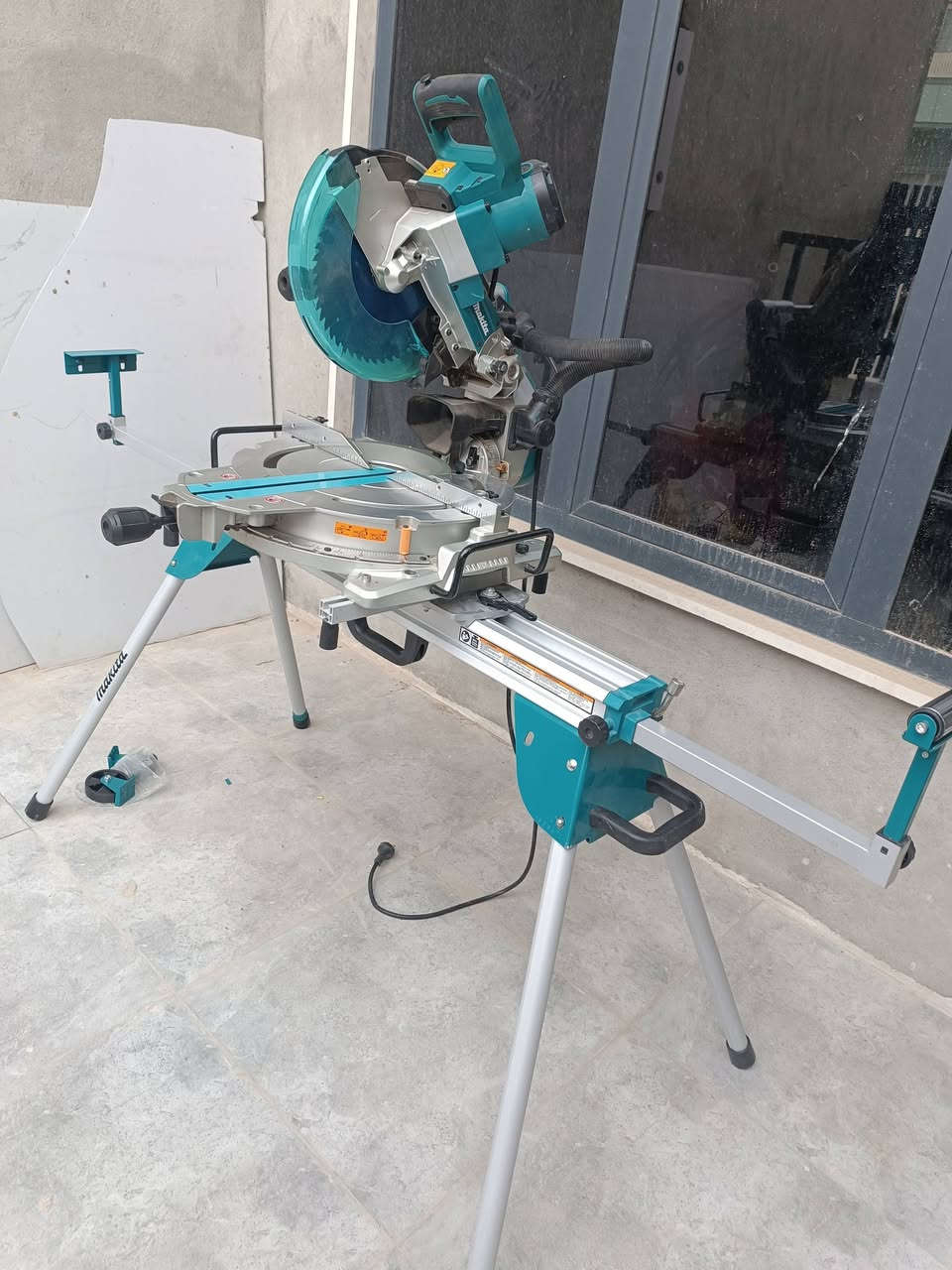 للبيع
كتر مكيتا سلايت 10 انج
***********
