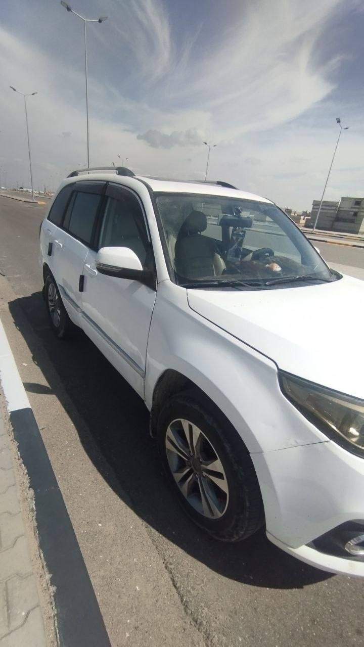 سلام عليكم
للبيع شيري تيگو3 موديل 2018 فول مواصفات  رقم بصرة تحويل مباشر  (ماشية 104 الف كيلو ) السيارة  بيها ضربة جاملغ جهة السائق ومصلح تبديل جاملغ وبنيد وبيه مكانات صبغ  //مكان السيارة البصرة ياسين خريبط سعرها (٧٥$ورقة) وبيها مجال بسيط للاستفسار اكثر الاتصال بالرقم ***********
