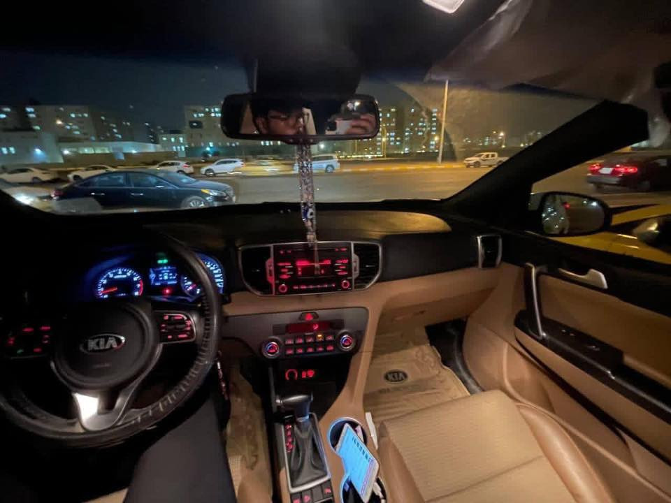 المواصفات : ٣انظمة قيادة / حساس اطارات / مانع انزلاق /محرك دوش٢٠٠٠/تبريد قطعيتن/جلد لونين /تحكم اضائة/زراكات/حساسات امامية خلفية/ماشية 110الف قابله للزياده السعر:175$
مكلف بالنشر 
للأستفسار اكثر التواصل : ***********
