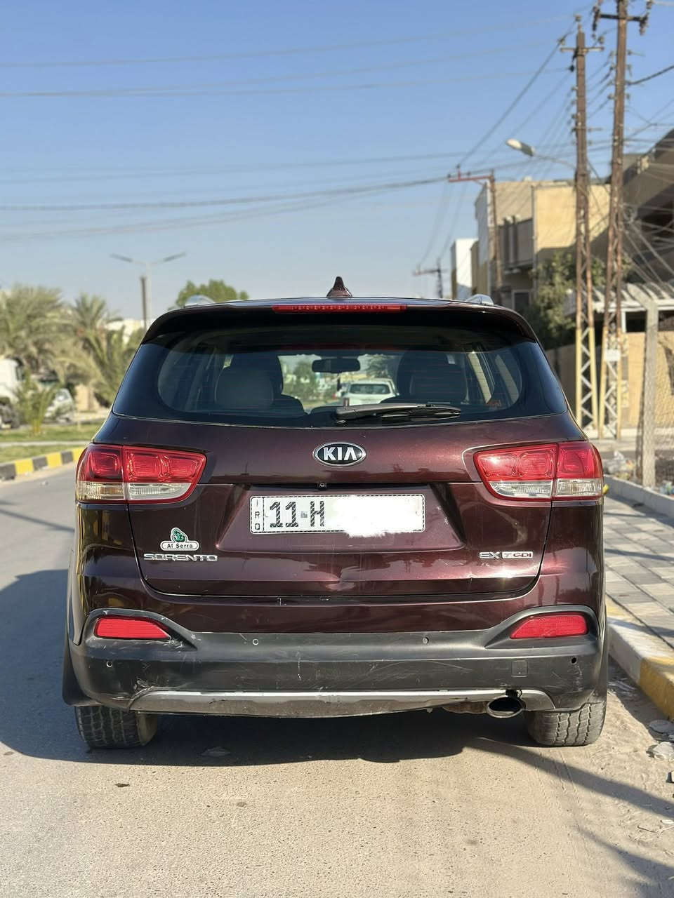سلام عليكم
سياره كيا سورينتو 
لون كرزي
موديل 2016
وارد امريكي
محرك 2400Tتيربو
T-GDI
نوع البانزين:عادي
ماشيه 76الف ميل
رقم بغداد انكليزي  سنويه باسمي 
تحويل ثاني يوم
فول مواصفات:
بصمه
كشنات جلد و تدفئه و تبريد
تحكم ستيرن
مري شفط و جنطه شفط
 رادارات و حساسات 
 تبريد  ثلج قطعتين امامي و خلفي
نضام ترحيب 
بيده الباب LED
شاشه ديجتال
اشارات بل مري
نضام مودات ECO/SPORT/طبيعي
السياره حلوه بل مشي و رزنه و اقتصاديه بل بانزين
حادثها ب امريكا موجود بل صوره
و بل عراق حادث باب حلفي و جاملغ
و بيها اثر شخوط قليل
رقم الشاصي:5XYPHDA12GG007073
مكان السياره بغداد الغزاليه
السعر 153
***********
