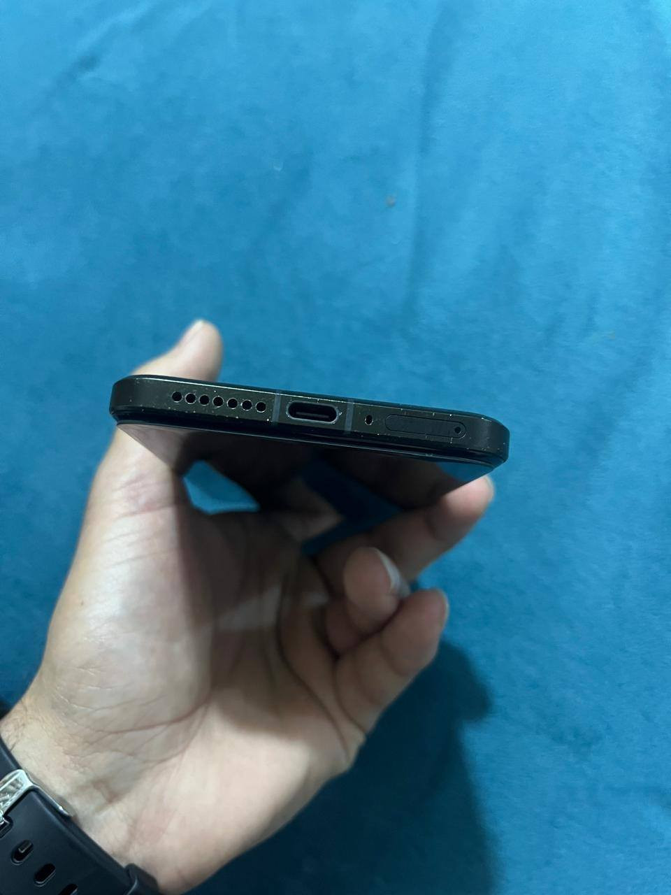 شاومي 14 الترا للبيع او مراوس مع 15 الترا وانطي فرق
ذاكرة 512/ رام 16 وتكدر تسوي 32 
جهاز غني عن التعريف وابو المصحله يعرف شنو هذا الجهاز 
الجهاز بي كاميرا عملاقه من افضل انواع الكامرات من شركه لايكا الالمانيه 🇩🇪 ملحقات كامله مع لاسق + 4 كفرات ماركه 

السعر 795 الف وبي مجال بسيط 
مكاني كركوك توصيل ما عندي 
***********

