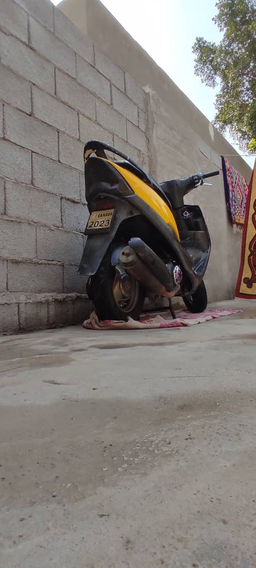 السلام عليكم شباب دراجه للبيع سعر خاص***********
