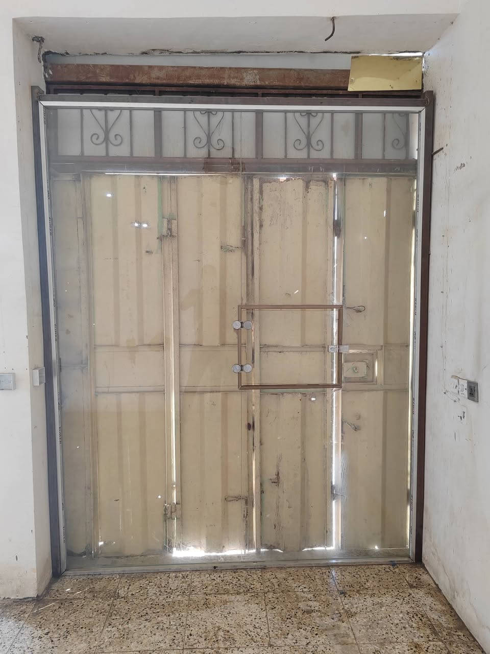 من رخصت الادمن جام خانه للبيع مستعمله شي قليل مكاني بغداد للاستفسار اكثر الاتصال على
***********
