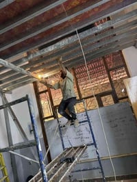 بسم الله الرحمن الرحيم  وفي السماء رزقكم وما توعدون              صدق ا...