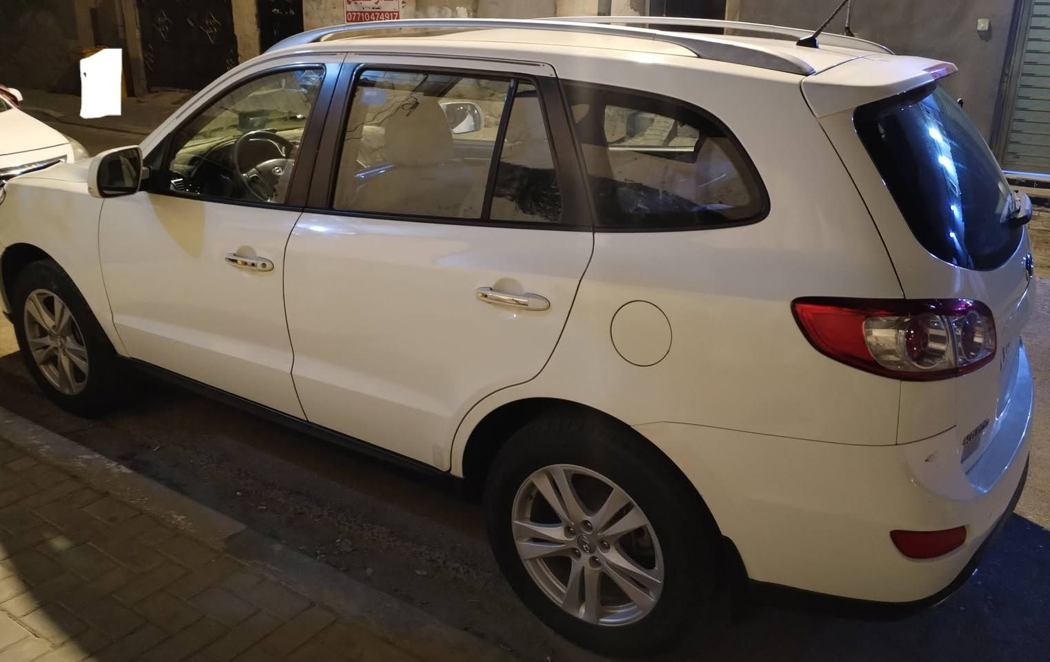 سنتافي 2010 خليجي رقم بغداد الدولي الانكليزي باسمي تحويل مباشر فول مواصفات
✅ محرك 6 سلندر 3500 
✅ مفتوح كازكيت فقط 
✅ بصمة تشغيل +بصمة بيبان 
✅ فتحه سلايت 
✅ 7 راكب  
✅ تبريد ثلج / ثلاث قطع
✅ +ثلاجه  
✅ شاشه وكامره حداديه جديده
✅ طخم تاير جديد 
✅ سياره جاهزه ونظيفه 
✅ ماشيه 123 الف كليو 
السعر (145)) وبيها مجال 

مكاني البصرة 
للاتصال // ***********
