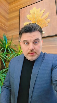 مجوهرات • مهند العكايشي • بسعر الذهب