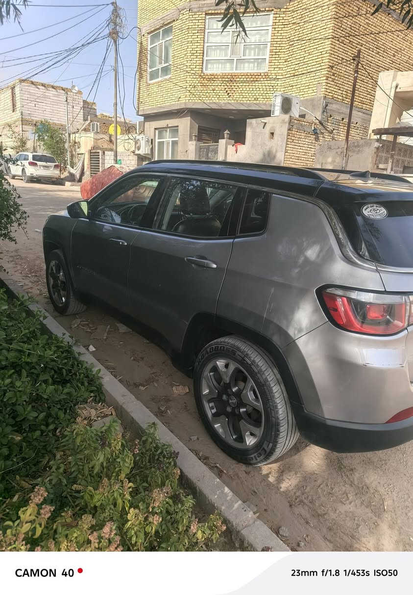 السلام عليكم للبيع او مراوس جيب كومباس امريكي مكينه 2400 سياره فول مواصفات فتحه بلقماره تحكم بلستيرن تبريد قطعتين  تشغيل عن بعد اشاره بلمري سياره ماشيه 70000الف سعر 132وبيه مجال بيع شوف العين ناصريه حي الفداء للستفسار اكثر الاتصال ع الرقم ***********
