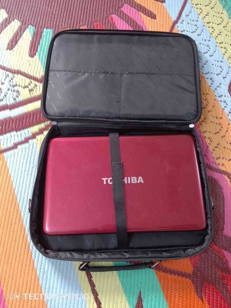 لابتوب للبيع جديد استخدام شهر فقط اصلي مع جميع ملحقاته للتواصل *********** واتساب ***********
