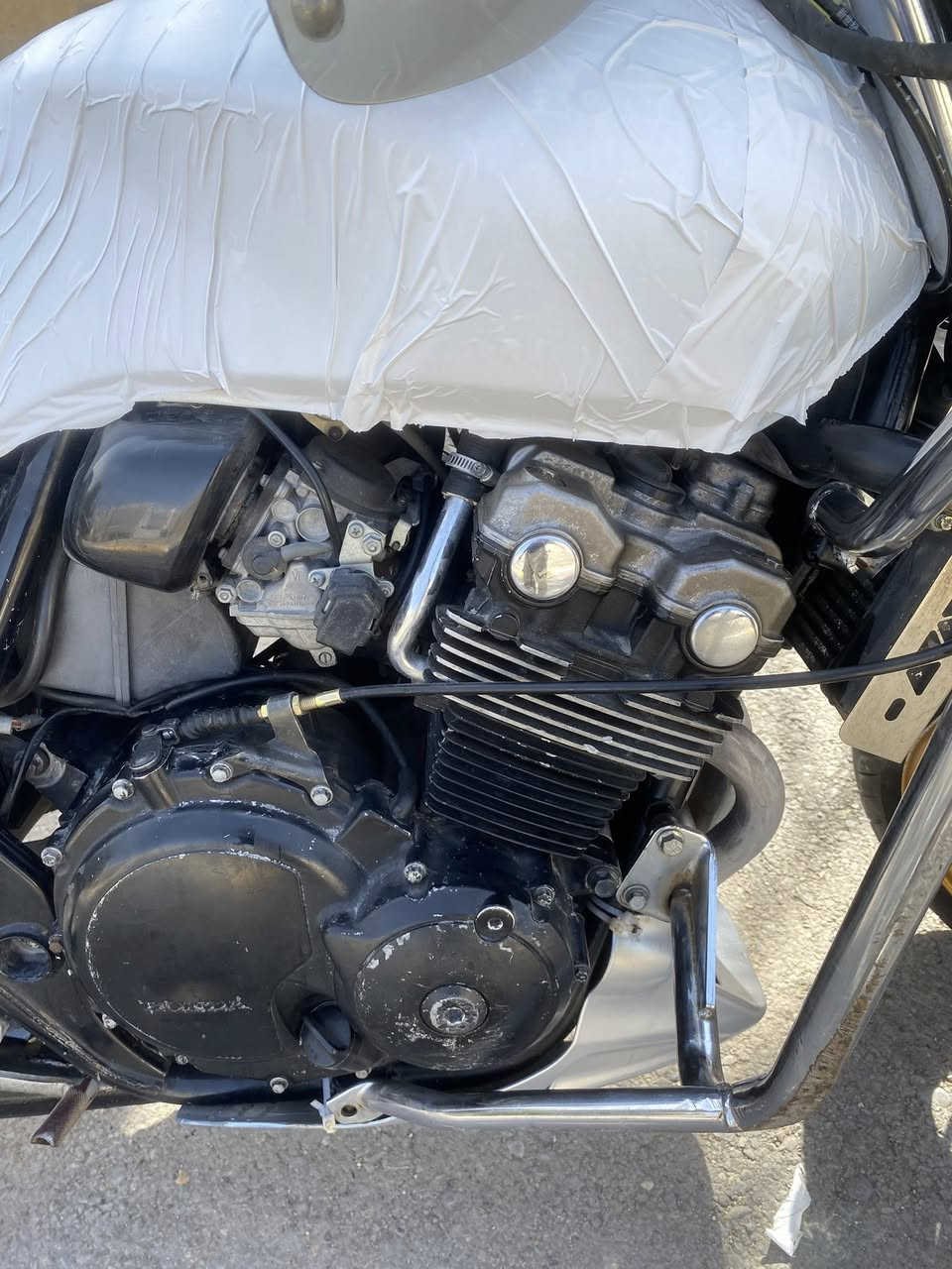 سيبي فور كابريتر لدراجه كامله مكمله مابيه نقص برغي لدراجه نضافته مبينه مكاني ديالى كنعان  
اسعر   بمليونين  وميه وخمسين  وبيهه مجال


**إذا كنت صاحب هذا الإعلان وتريد حذفه لأي سبب، رجاءا أرسل رسالة إلى الدعم الفني**