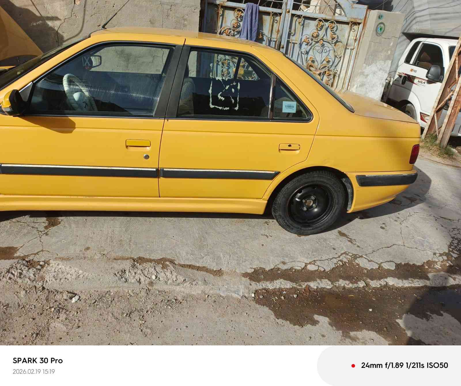 السلام عليكم بيجو بارص 2015
مكفوله ناقصها فقط مشط ستيرن  السعر 51 وبيها مجال  
مكاني بغداد الشعب/***********
