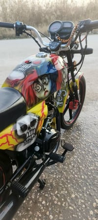 شاينگ ٢٥ • اوراق عنواني • محاويل