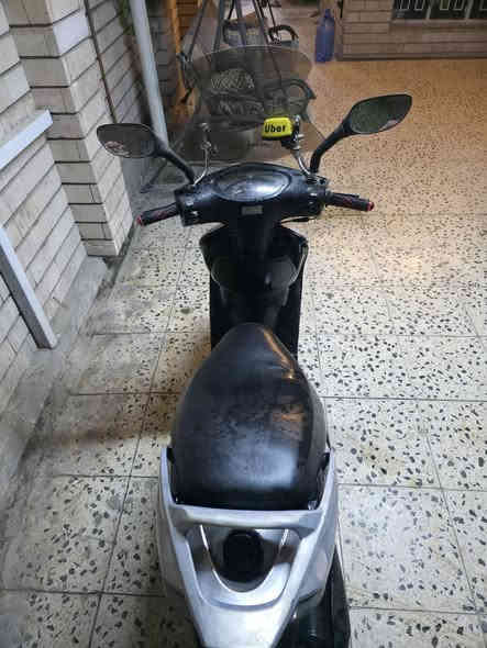 سلام عليكم دراجه ماكس 140 الدراجه خير من اللة كهربائيات سلف هندر كله شغاله مكاني بغداد الغزاليه رايده 475وبيه مجال حك الجيه ***********
