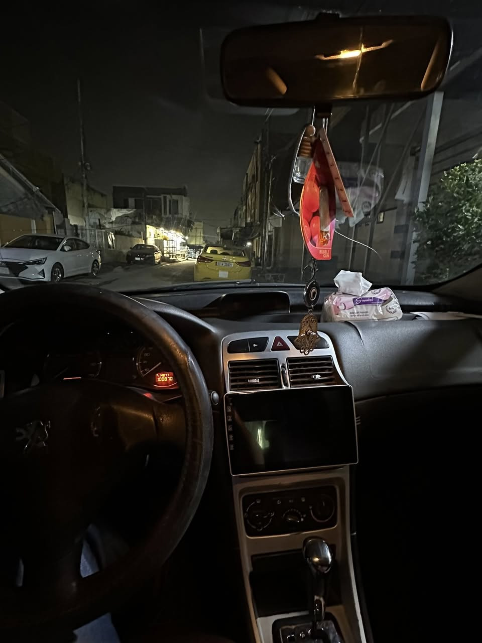 السلام عليكم بيجو 307 موديل 2006 للبيع مصبوغة عام ضربتهة بجم بس خفيفه سنويتها الشهر السابع سعرها 42 وبيها
مجال ***********
تبريد شغال
