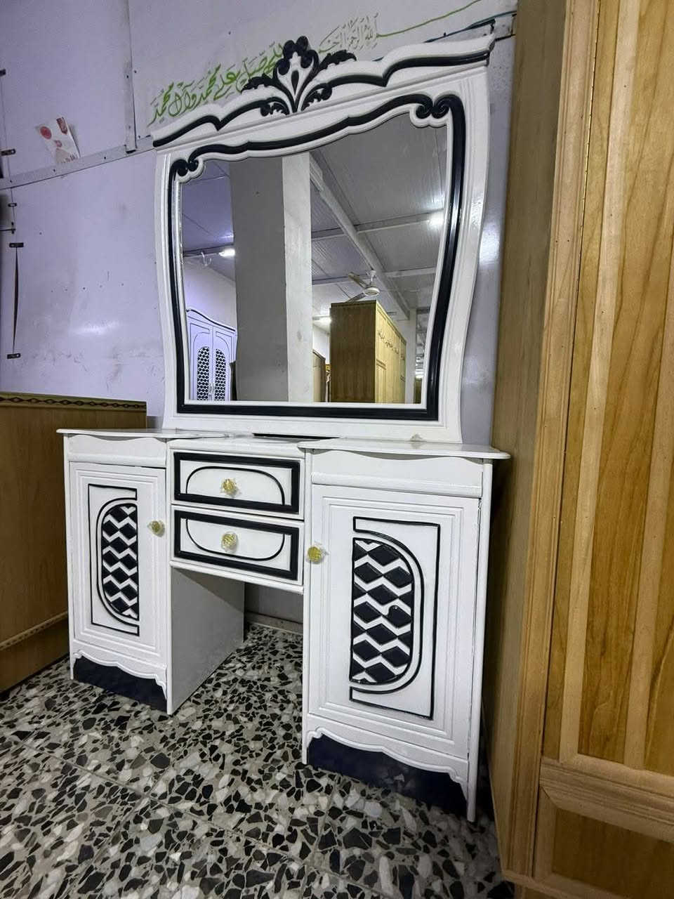 غرفه صاج ابيض صبغ حراري
جديد غير مستخدم عدد قطع ٧
السعر مليون و ١٠٠ قفل 
الشد والنقل داخل بغداد مجاني


**إذا كنت صاحب هذا الإعلان وتريد حذفه لأي سبب، رجاءا أرسل رسالة إلى الدعم الفني**