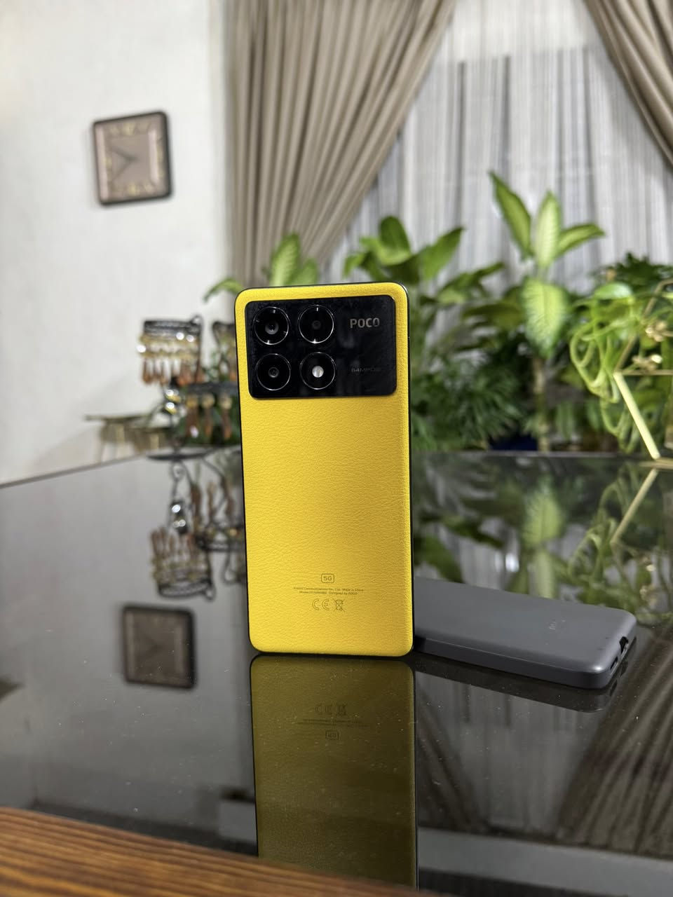 بوكو x6 pro poco 
ذاكرة 512gb
وياه الكفر الاصلي وگفر ثاني هم 
وشاحنه أنكر اصليه 
الجهاز نظيف استعمال قليل 
السعر 320 وبي مجال قليل 
مكاني بغداد الكاظمية 
***********
