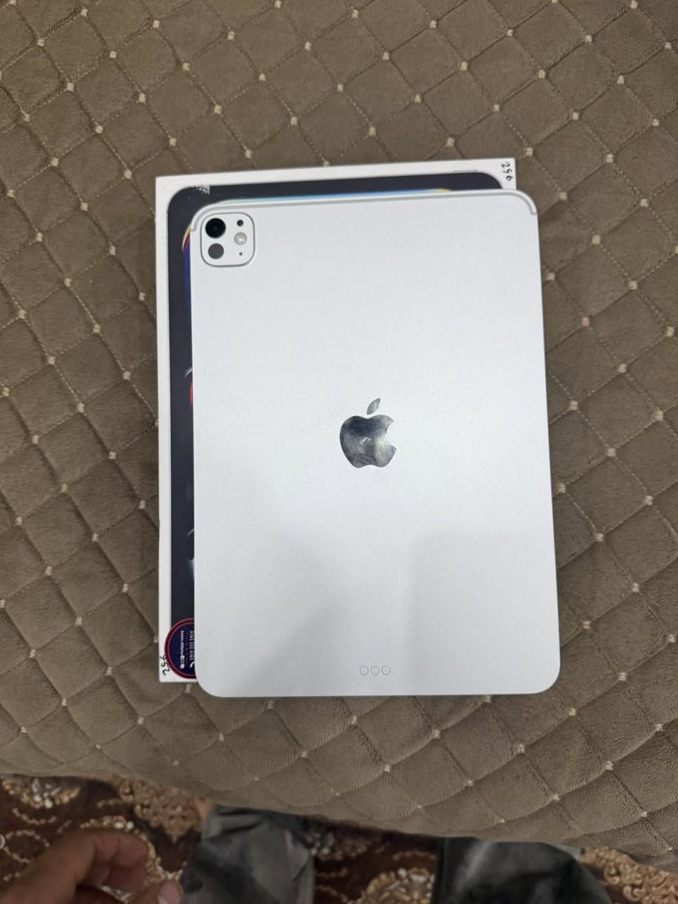 السلام عليكم اخوان عندي M5 مستخدم  نضافه الجهاز ١٠٠/١٠٠ بطارية 100/100 مش 14 مرة أقل 22
‏ذاكرته 256
الجهازمليون 285 بي مجال بسيط مكاني بغداد مدينة الصدر 
للستفسار ***********
