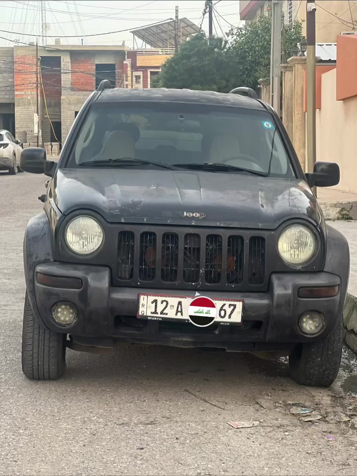 السلام عليكم جيب ليبرتي للبيع موديل 2004 محرك 3700 رقم نينوى الجديد شرط التحويل بيها صبغ جاملغ السعر 75 ورقه و بيها مجال بسيط لاتصال
اسيا ***********
زين ***********@
