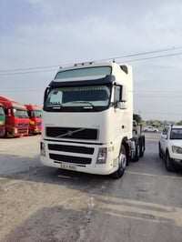 فالفو للبيع 2005 اتوماتيك لابخار ولاتنقيص سنكل سنويه جديده هيه وعربانت...