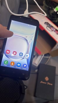 موبايل • خضر • للبيع