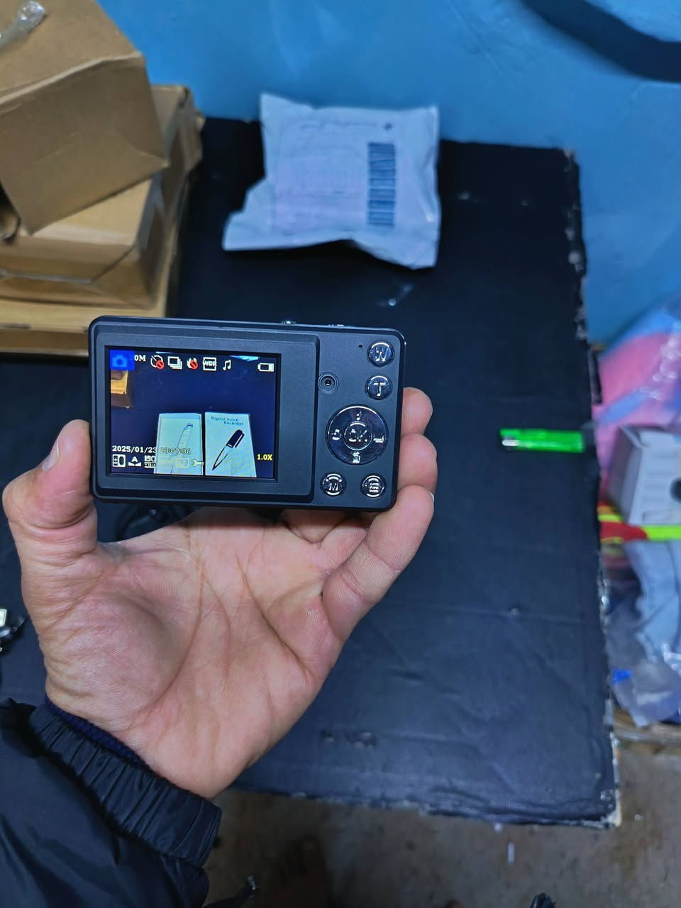 كامره بهل شكل زغيره الي تخدمه يخلي سعره وبالعافية عليك


**إذا كنت صاحب هذا الإعلان وتريد حذفه لأي سبب، رجاءا أرسل رسالة إلى الدعم الفني**