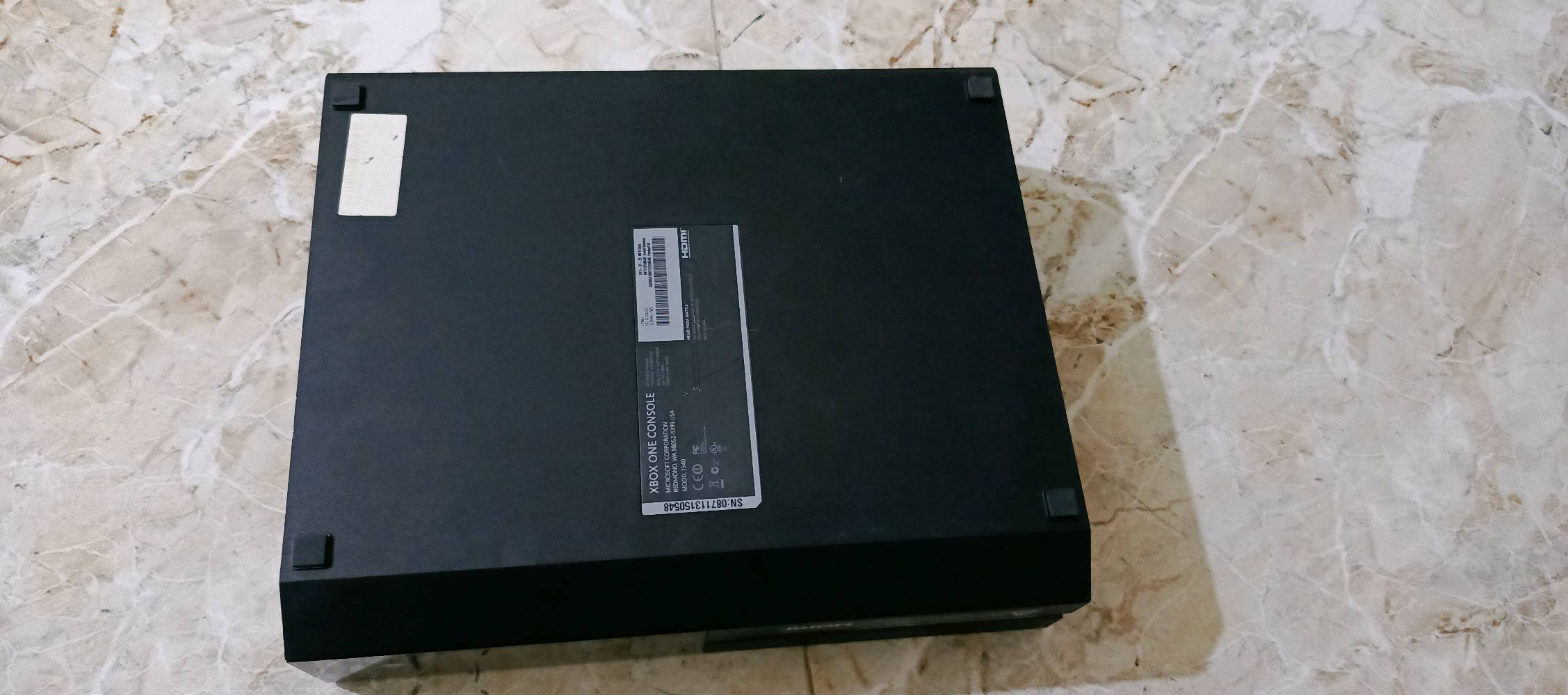 إكس بوكس ون فات ويا خمس العاب بيس26او العاب حرب اسلحه او ويا جوستك عدد 1المكان فضليه قرب بنزين خانه 