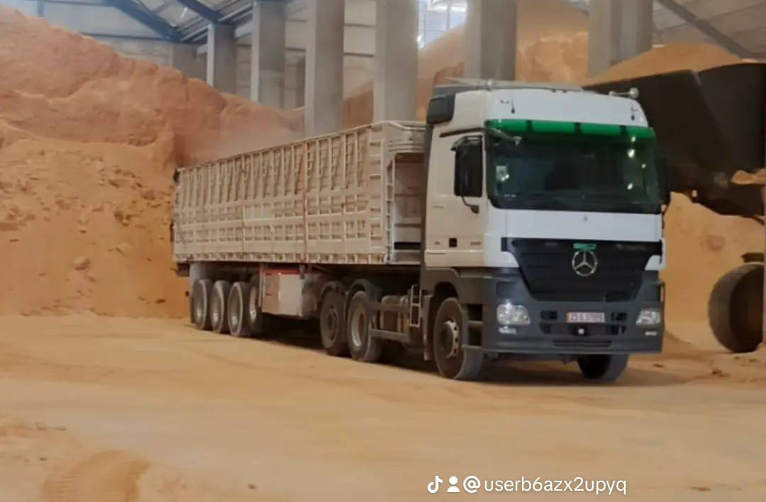 سلام عليكم عربانه للبيع دناكير ١٤شاصي 16 تخم تاير فصل وربط مكلف بل نشر ***********
