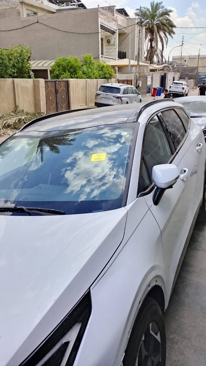 السلام عليكم 

سبورتج 2026 EX  وارد امريكي 
رقم بغداد جديد 

بانوراما 
المكينه : ٢٥٠٠ 

             ماشيه : 1900 

           الايرباك : ستيرن 
#المواصفات

1. بانوراما

2. بصمه

3. شحن وايرليس

4.تشغيل عن بعد 

1. كامرا 

2. رادارات جانبيه

3. رادار امامي

4. لايتات لد 

5. بكلايت لد 

6. كشنات جلد

11.هيترات بالكشنات

1. ويل كب 18

13.اشاير بالمري مري كهرباء شفط

14.كيجات دجيتل 

1. قطعتين تبريد 

2. تبريد بيانو 

3. تحكم 

4. نظام سبورت ايكو عادي

5. تو ويل 

20.ايقاف ذاتي اوتو ستوب

21.حساسات خلفيه

1. اوتو هولد 

2. نظام منحدرات 

3. كشن السايق كهرباء خزن ميموري

4. بنوراما

السعر : 255

تفاصيل اكثر هذا رقمي ***********تحياتي 

مكاني بغداد الدورة

